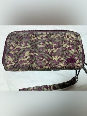 Lug SPLITS ZIP AROUND RFID WRISTLET WALLET Large "Leopard Berry" Quilted